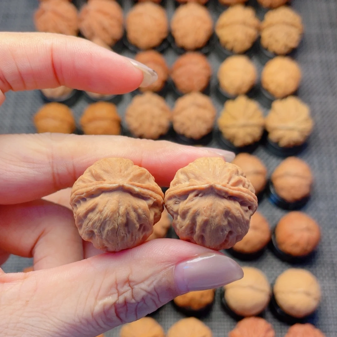 把件文玩核桃相思红豆