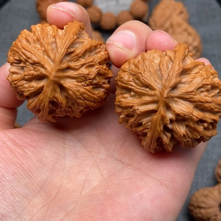 文玩核桃把件苹果园44