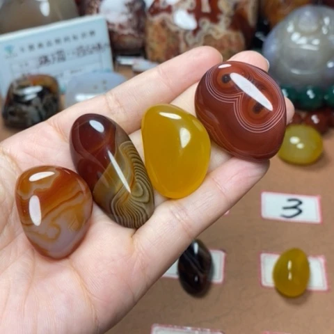 未镶嵌颈饰玛瑙/玉髓杜*学