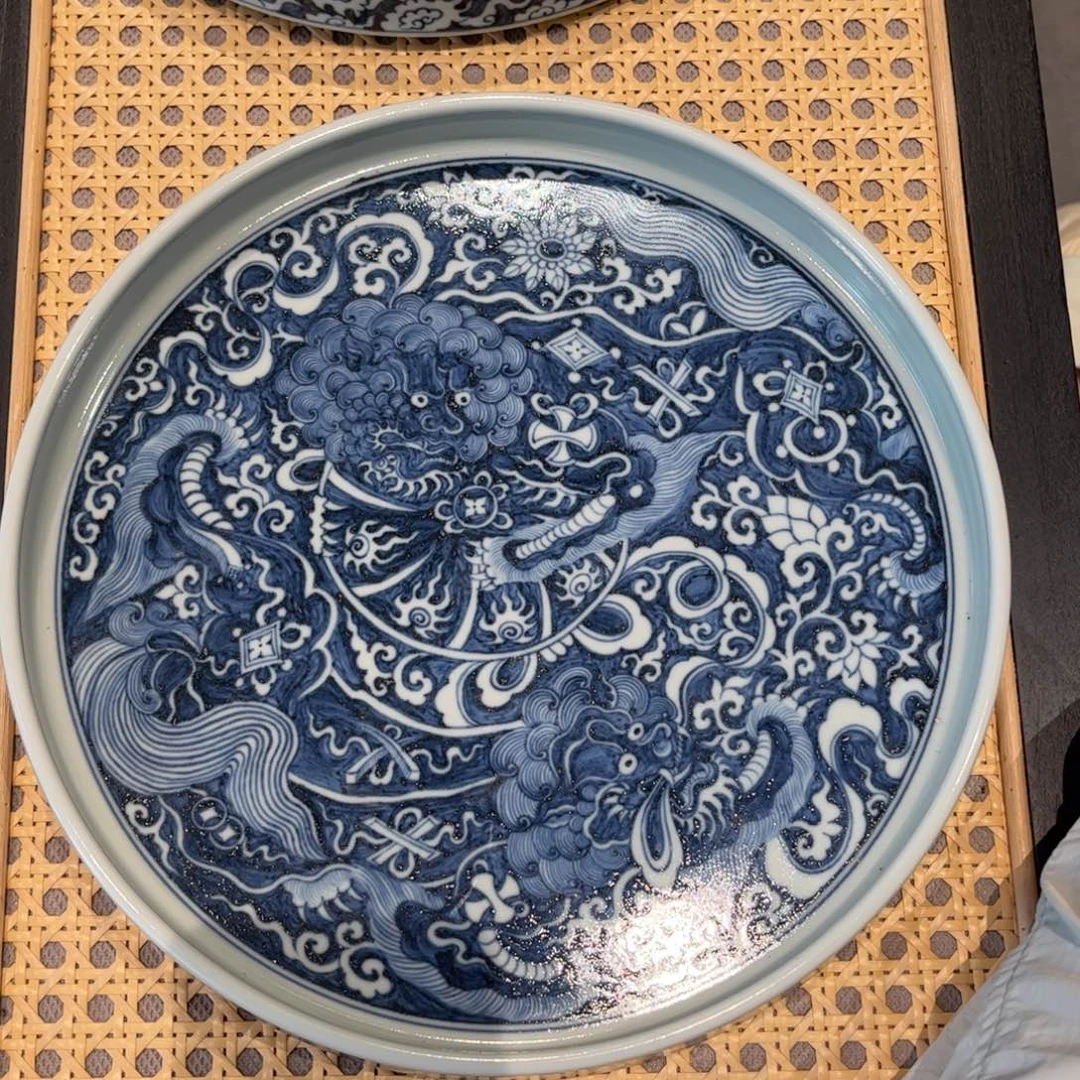 瓷片双狮大盘子手绘