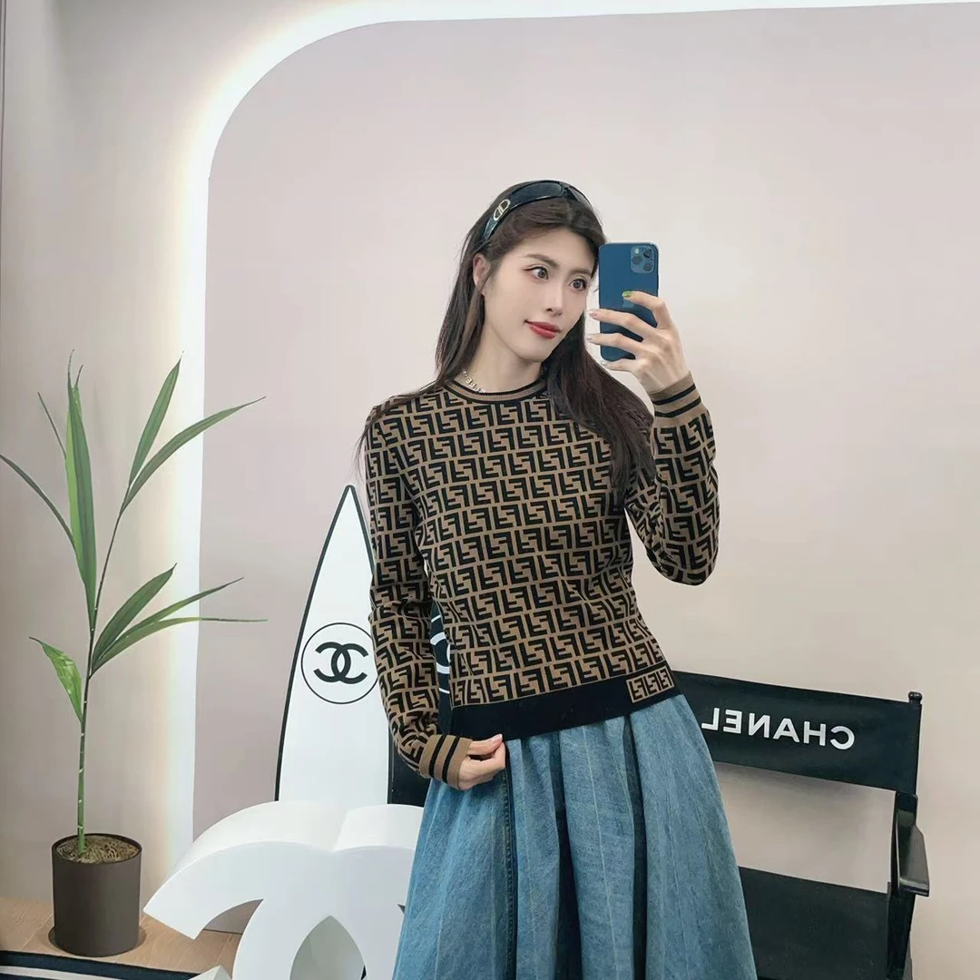 95新 FENDI/芬迪 麦殿/老花logo毛衣s码棕色/250406CWH3Q06