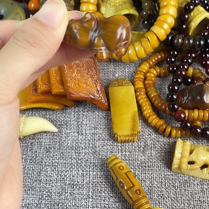 木质非金属吊坠，，