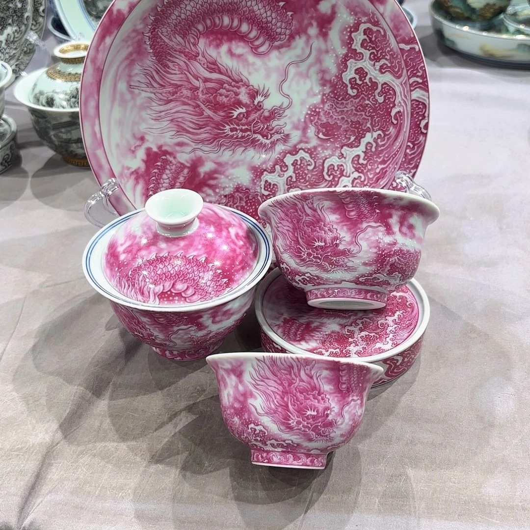 瓷片景德镇瓷器精品陈列