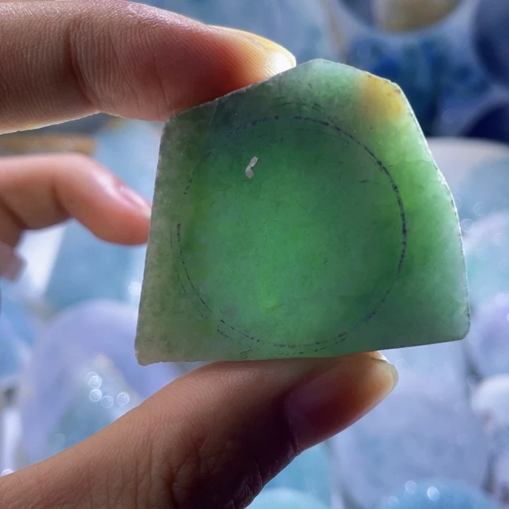 颈饰未镶嵌翡翠天然缅甸翡翠料子