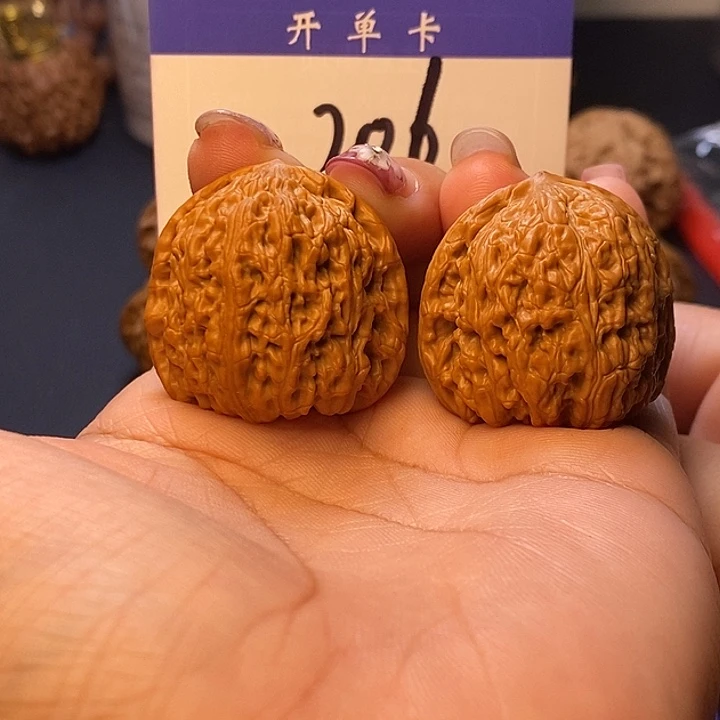 吊坠桃核密纹34有修s