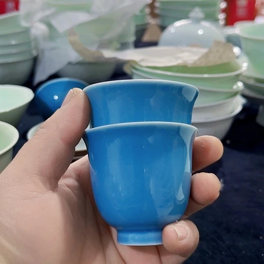 景德镇瓷器精品展示杯2个