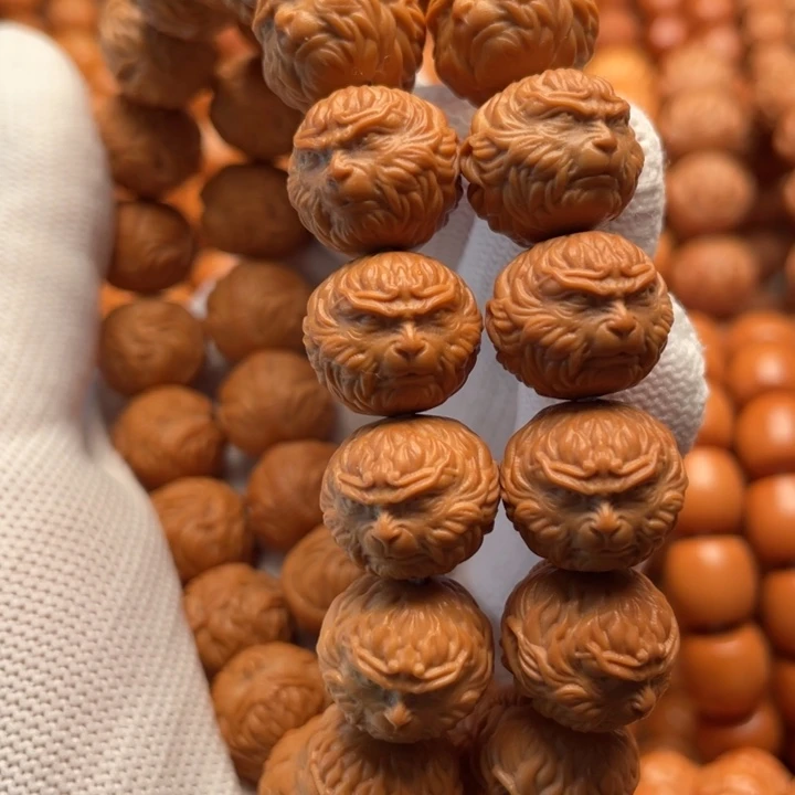 猴头核桃吊坠行****云斗战胜佛