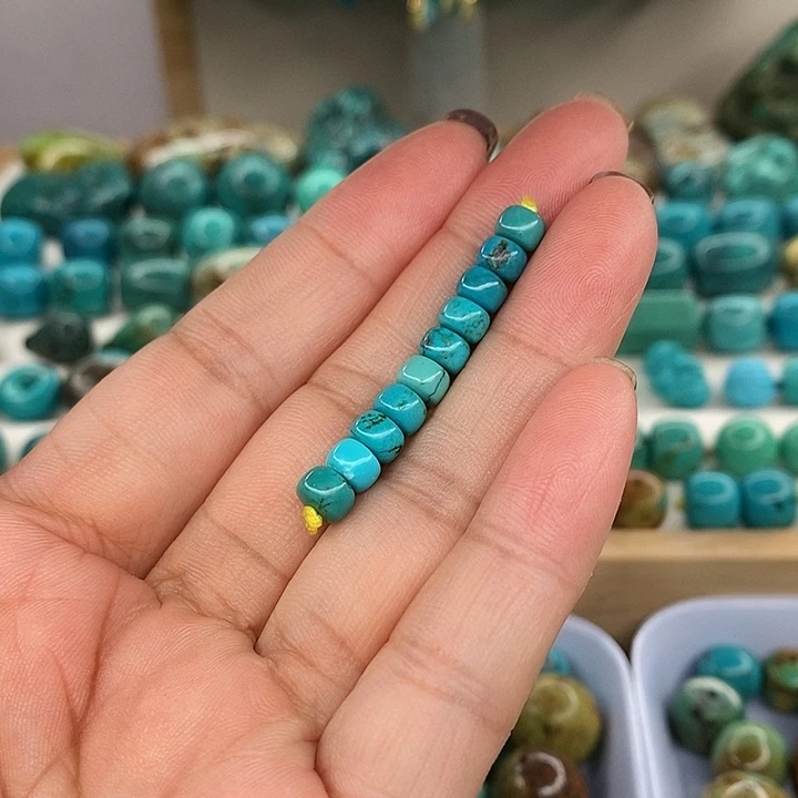 毛毛虫老型闪电购饰品