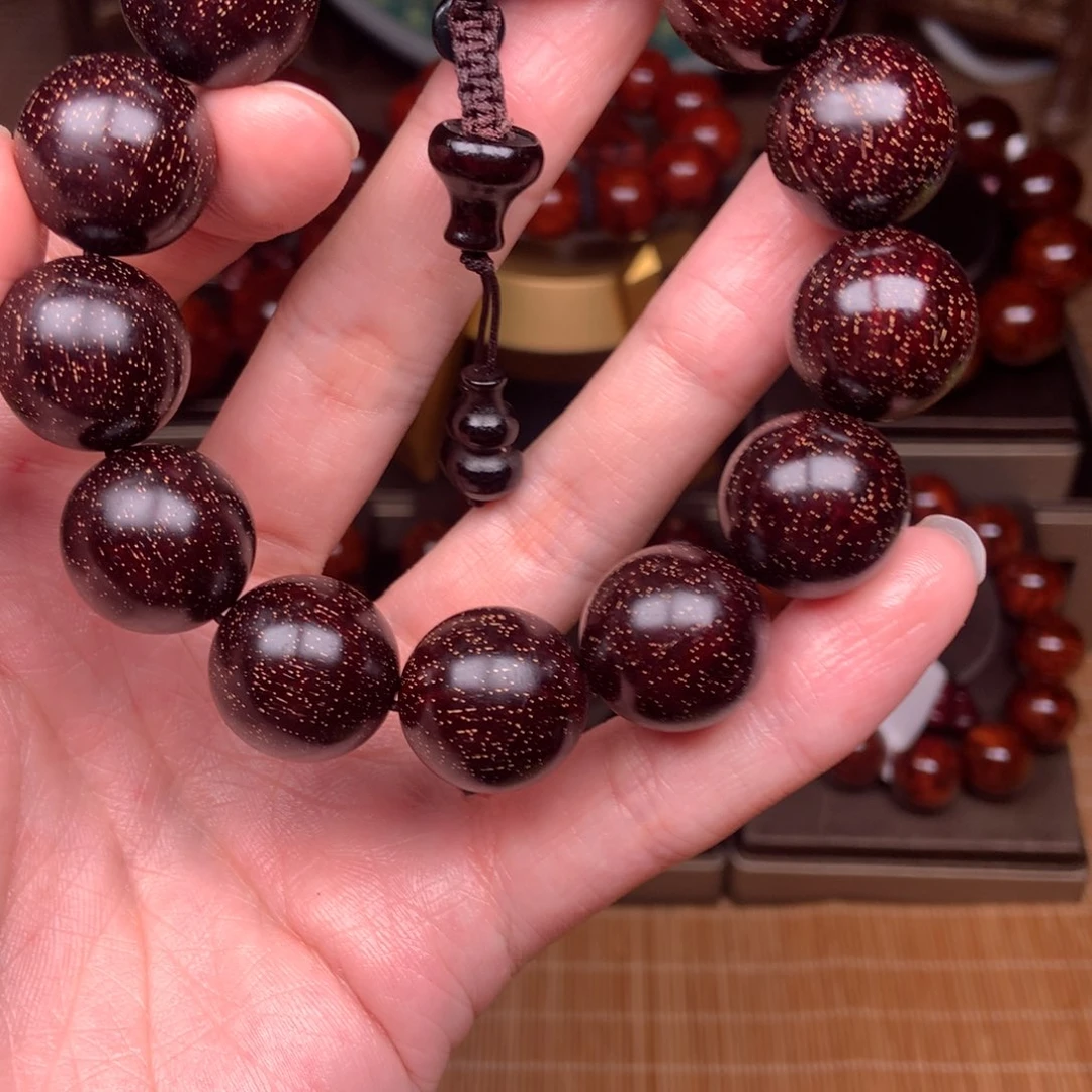 檀香紫檀（小叶紫檀）E****r万3w