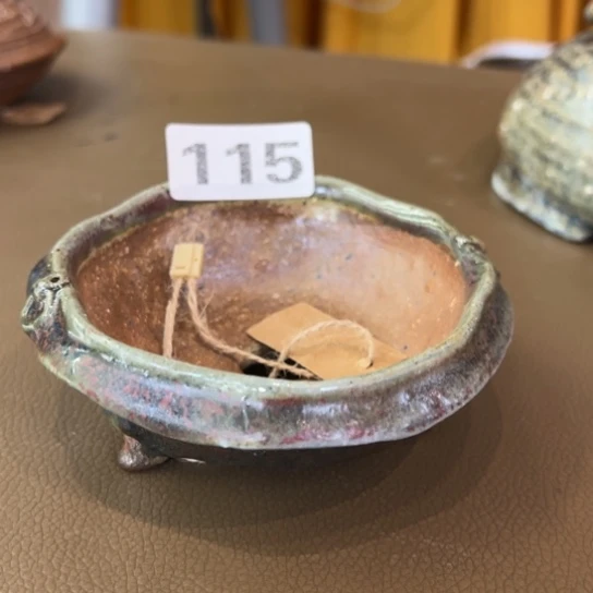 红陶吖****~釉飞蝶150……