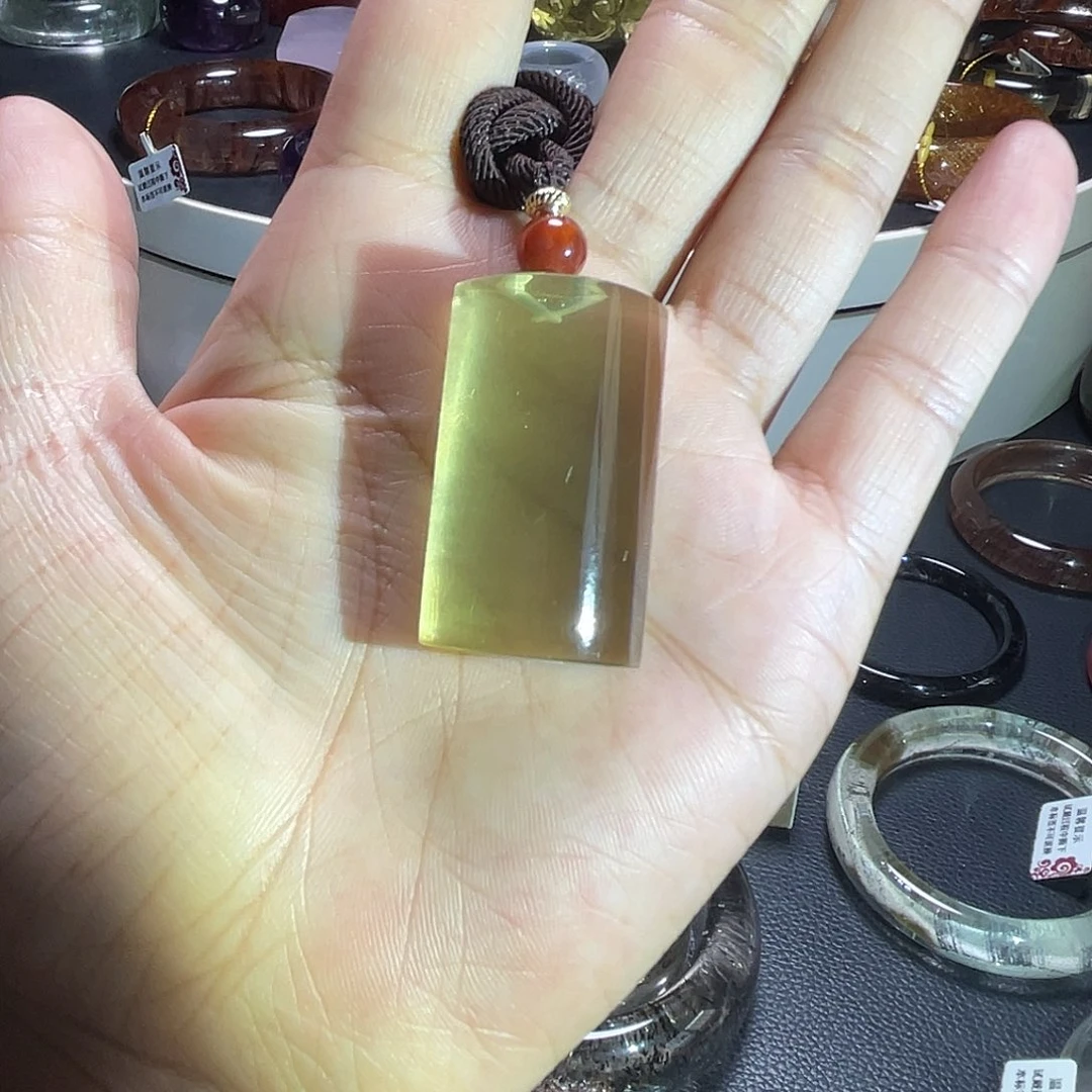 吊坠(赠链)未镶嵌水晶