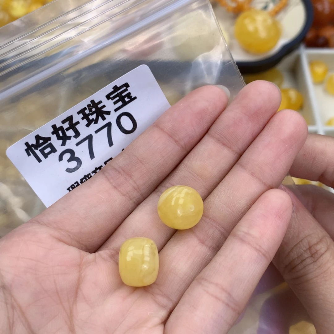 未镶嵌琥珀珠宝奇石12