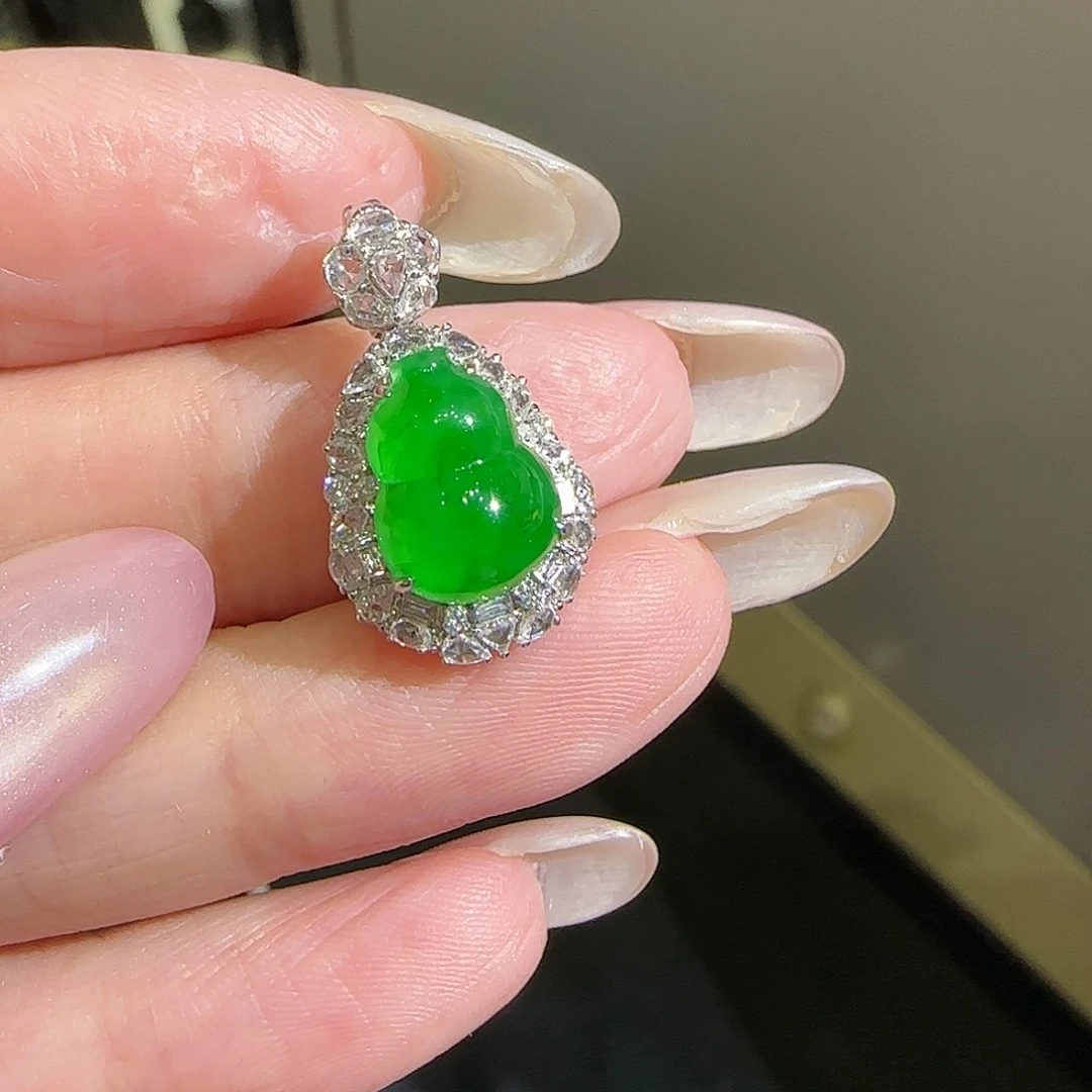 【闪购商品】颈饰18K金镶嵌翡翠萌*天然A货翡翠