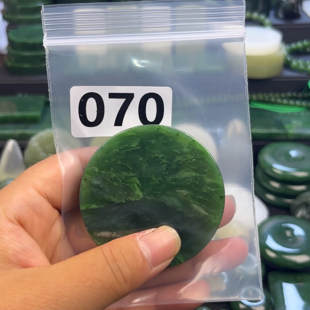 未镶嵌和田玉珠宝半成品
