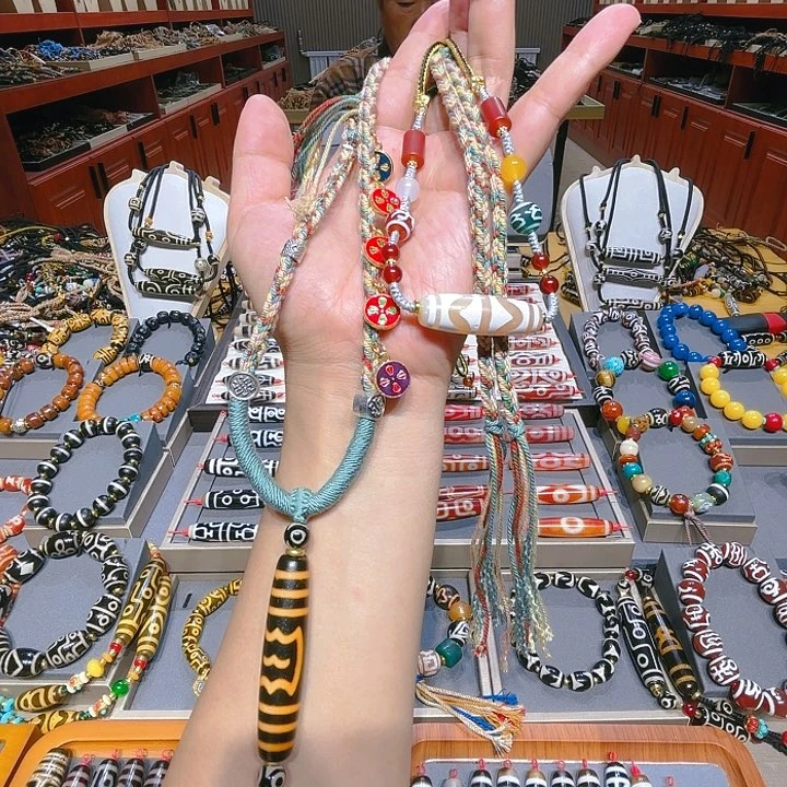 未镶嵌玛瑙/玉髓珠宝奇石