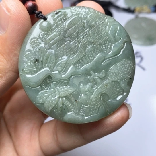 翡翠未镶嵌颈饰翡翠