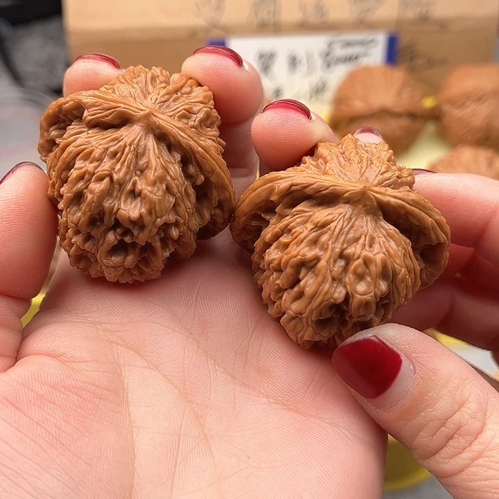 文玩核桃把件远*人四座楼修42