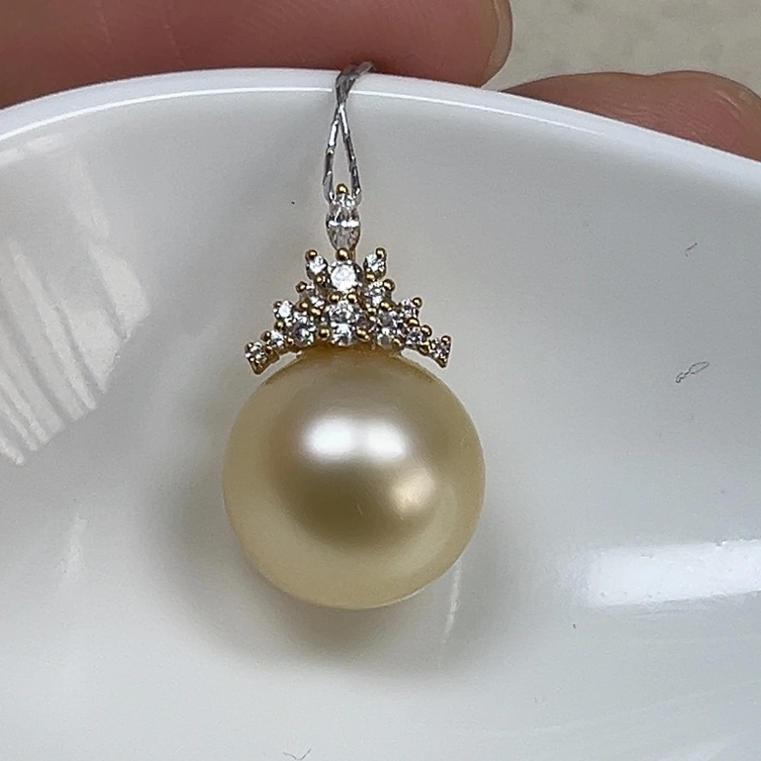 海水珍珠吊坠(不含链)18K金镶嵌11.8mm