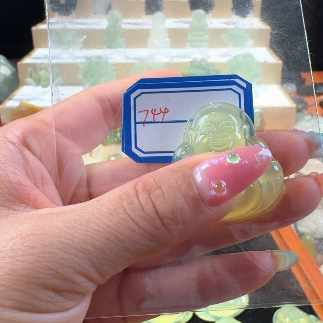 岫玉合金颈饰精美礼品