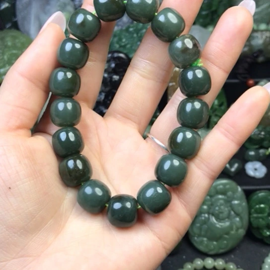 和田玉未镶嵌手串