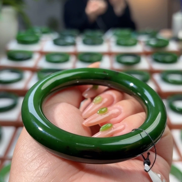 未镶嵌手镯和田玉55/56