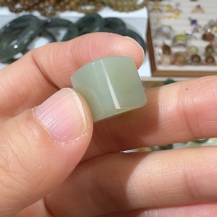 和田玉未镶嵌颈饰13.113.6