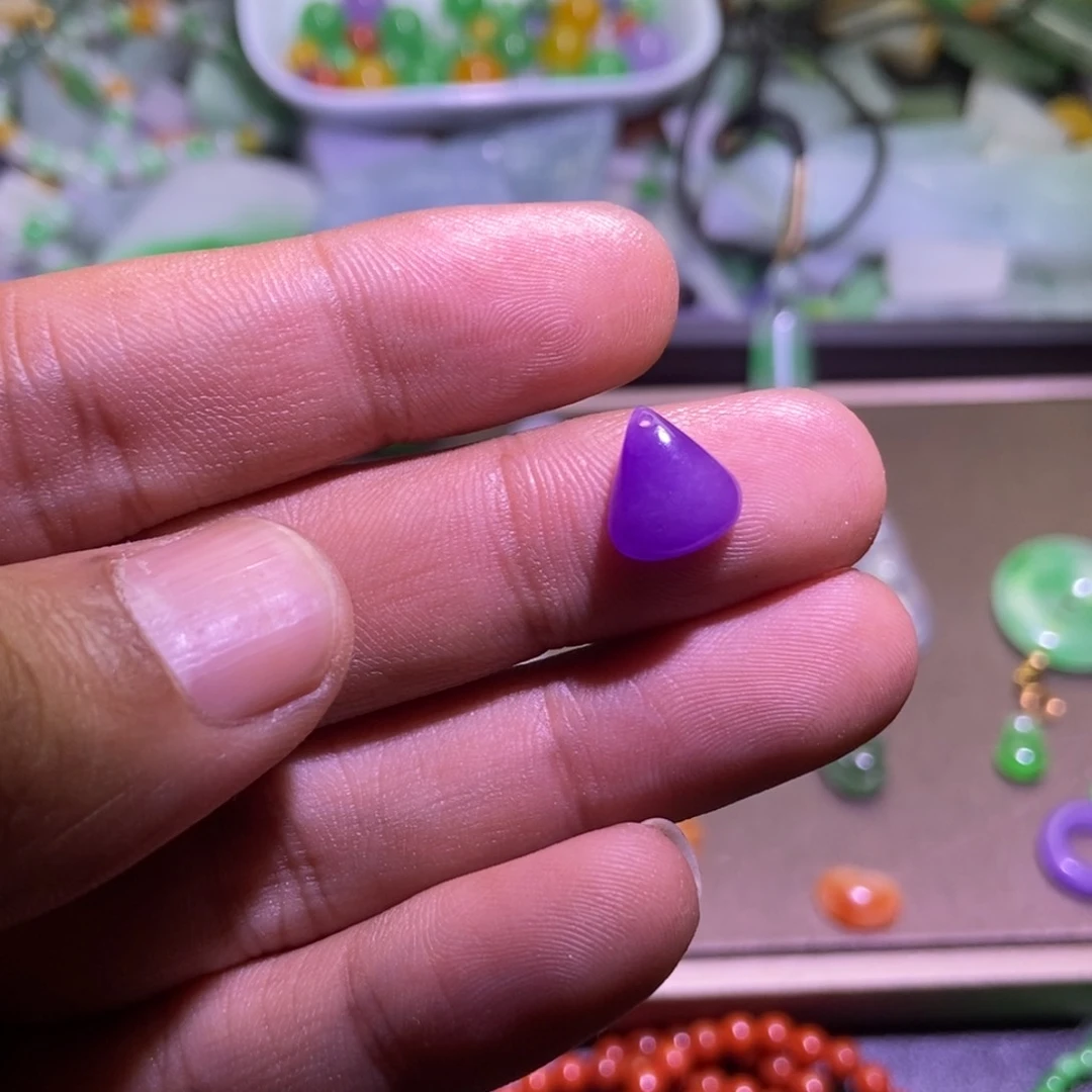 颈饰未镶嵌翡翠吊坠