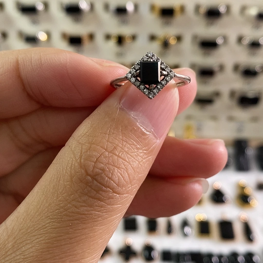 翡翠未镶嵌手链墨翠