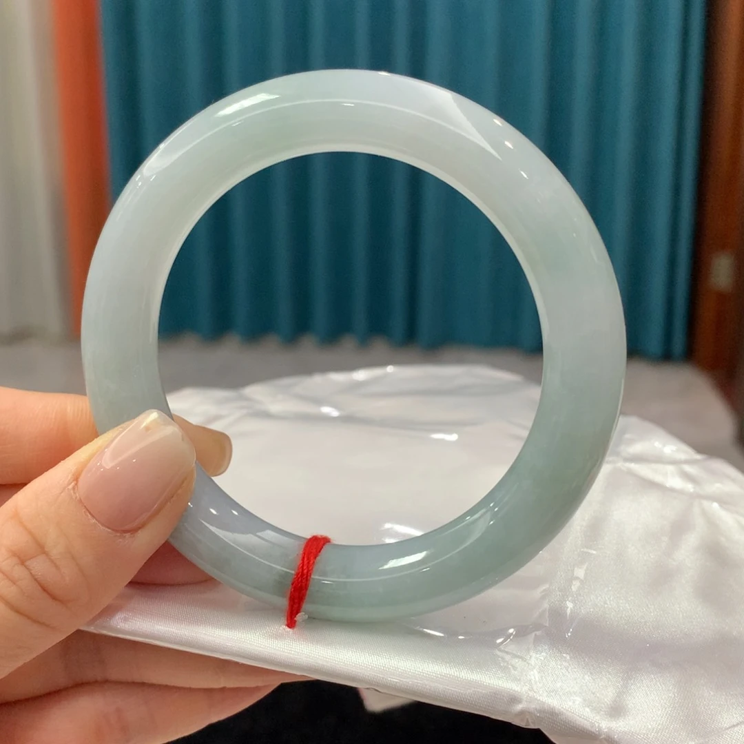 未镶嵌手镯翡翠完美者慎拍 圈口57.5