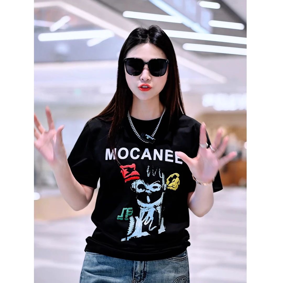 MOCANEE/慕卡仑2025夏透气凉感休闲百搭显瘦立体刺绣圆领男T恤