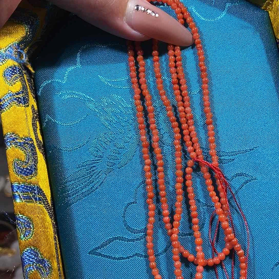 颈饰未镶嵌南红玛瑙