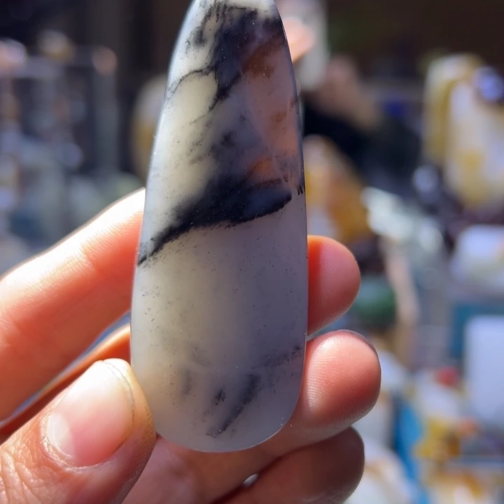 和田玉未镶嵌车挂