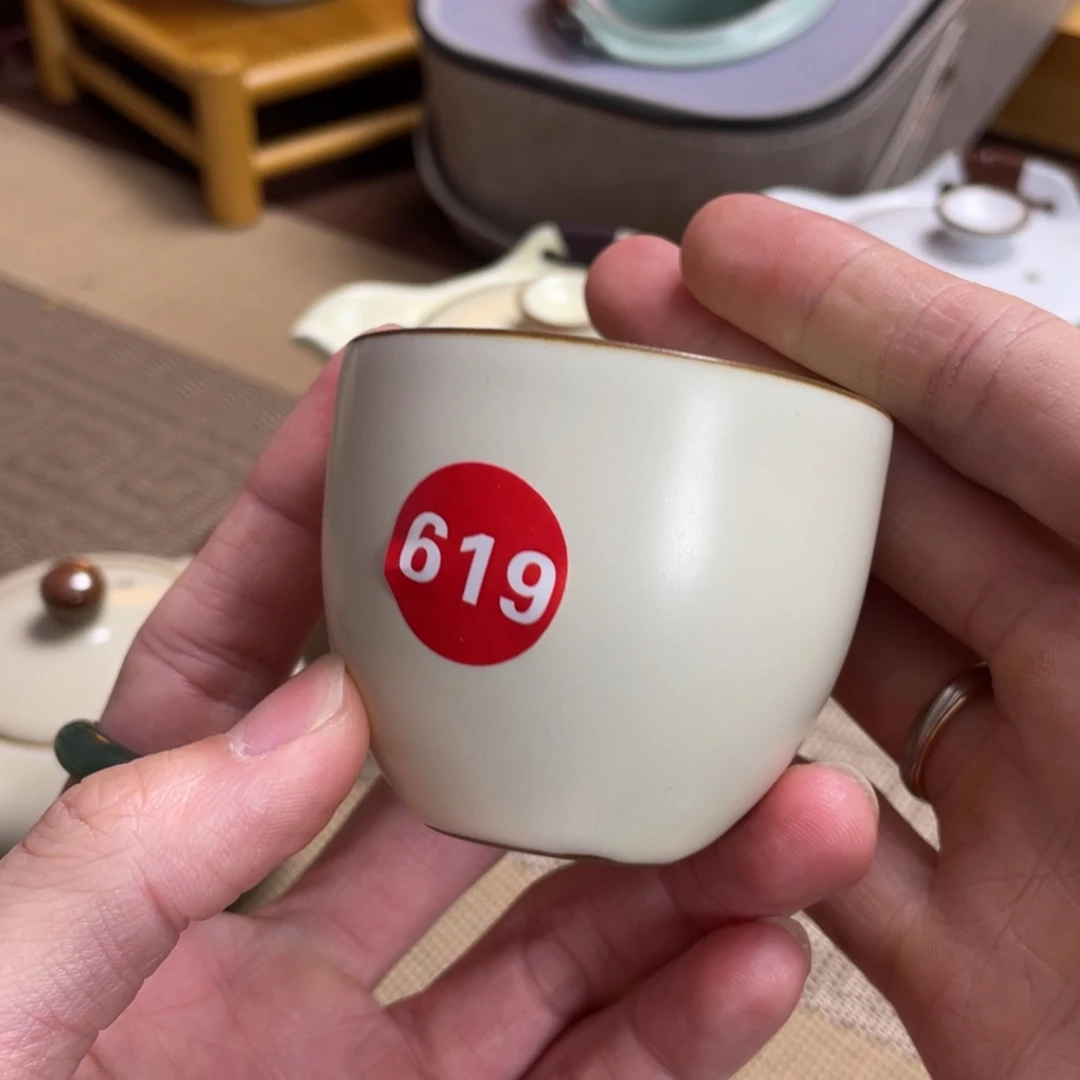 瓷片。。。。。。。。。。。。。。。。