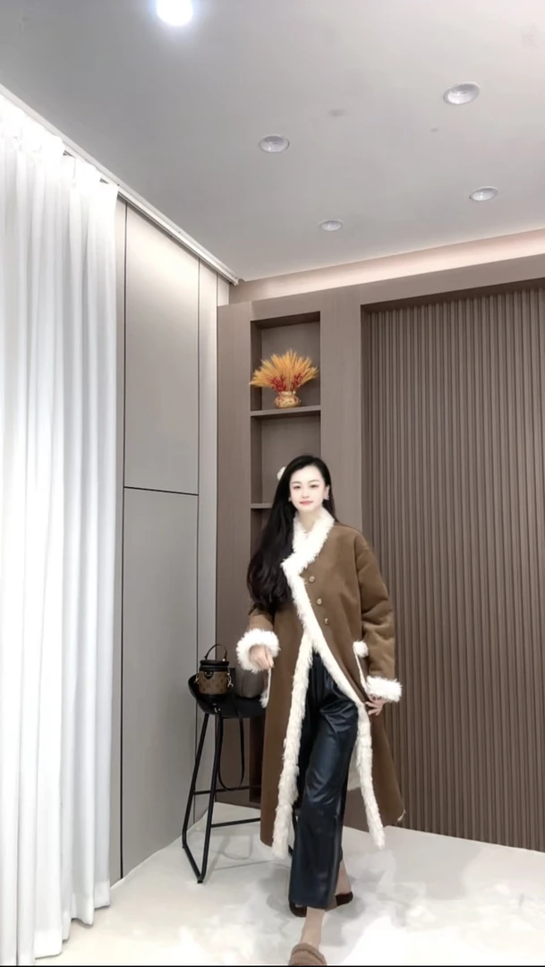 《xinyufushi88-175》洋气百搭长款冬季毛毛外套