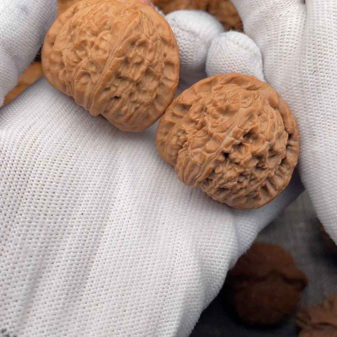 文玩核桃把件39全品球白老树