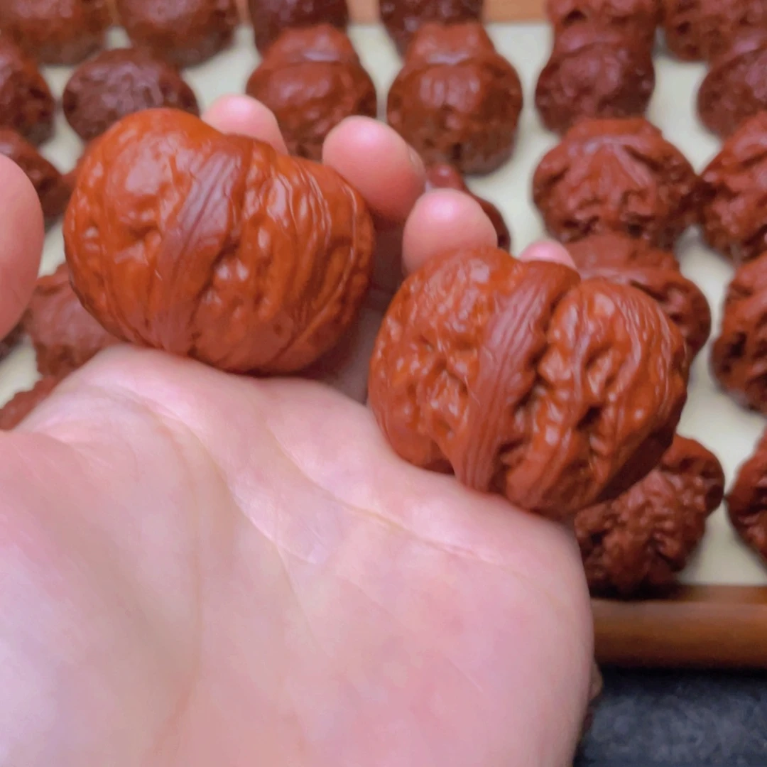 文玩核桃吊坠暴****）文玩核桃 手把件 元宝