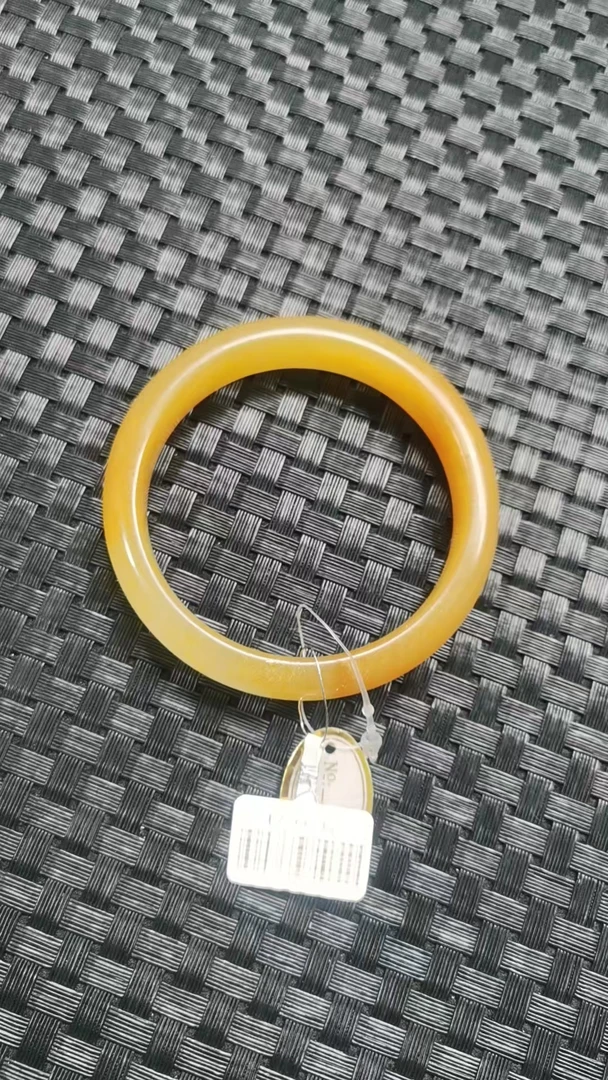 天然玉石独龙玉黄色系正圈