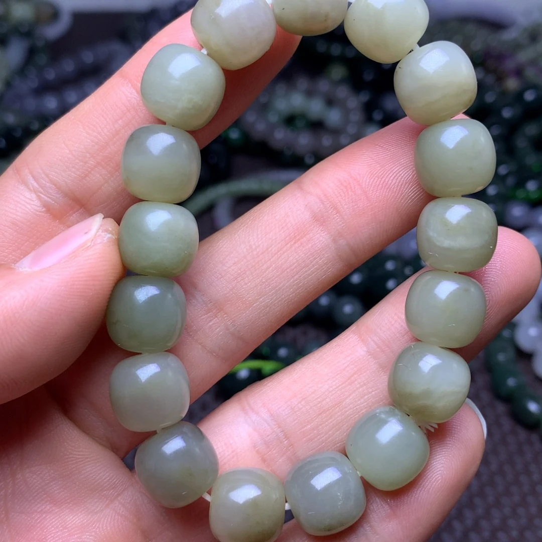 未镶嵌手串和田玉