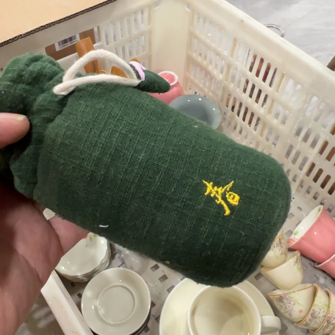 イ***女库存茶具部分瑕疵介意勿拍