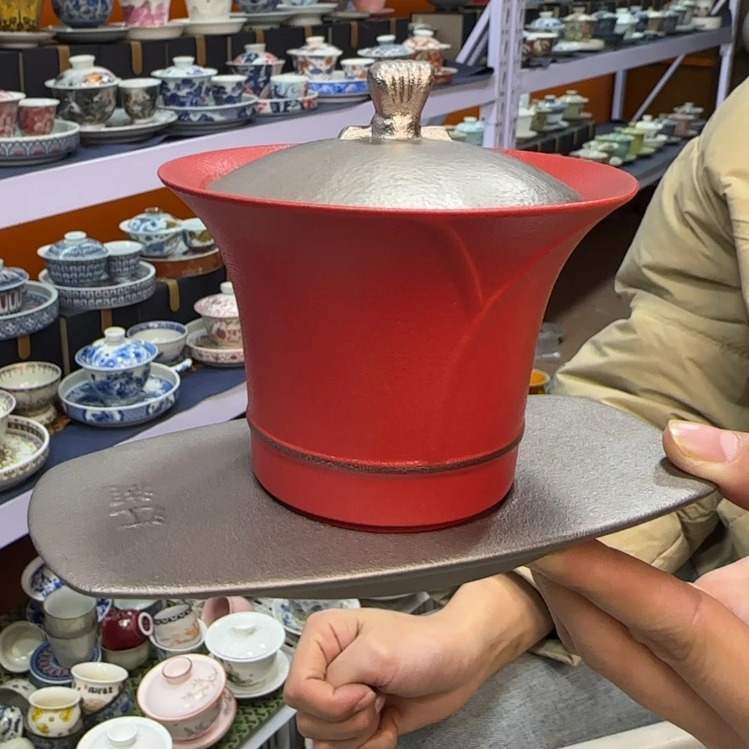 高温下的高温天气使人心情