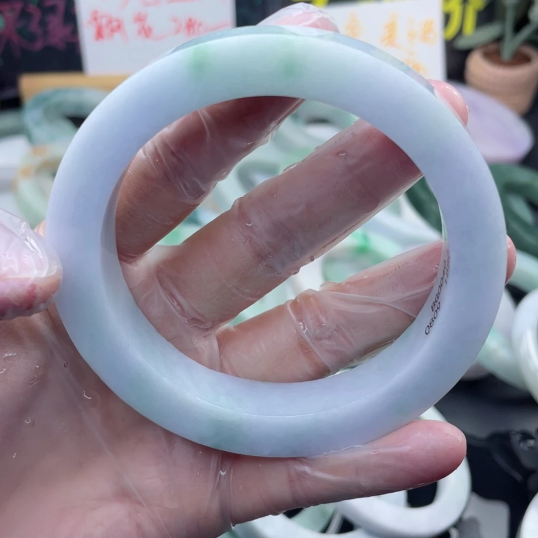 未镶嵌翡翠定制翡翠