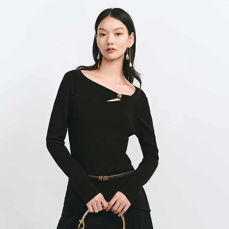 【商场同款】HPLY荷比俪冬简约异形镂空斜领长袖上衣HME41650020