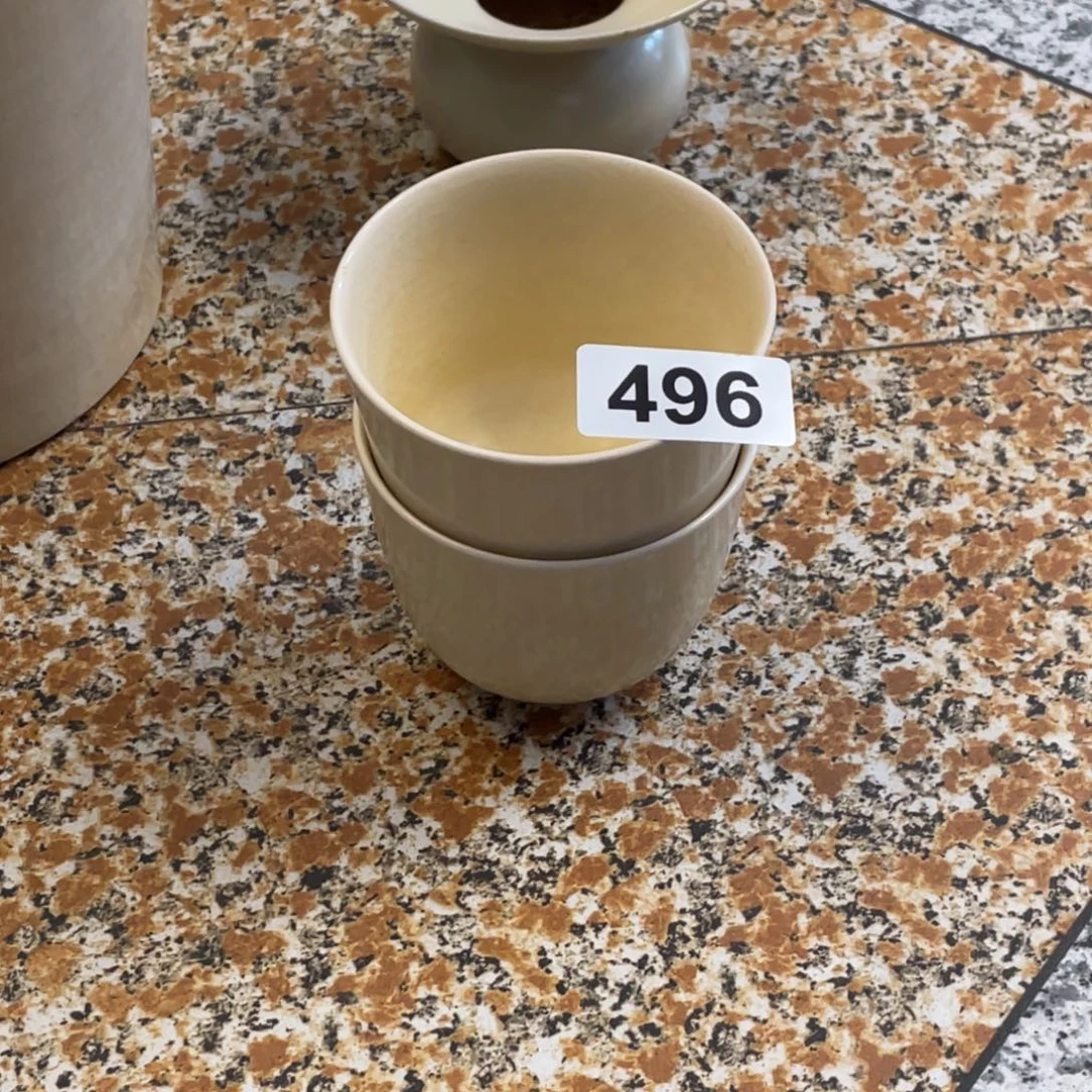 抱****赏品隋白釉杯子两个