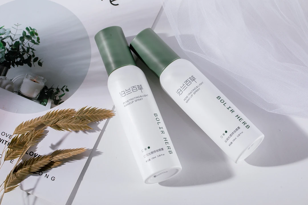 沁润光感持妆喷雾大容量适合多种妆容打造