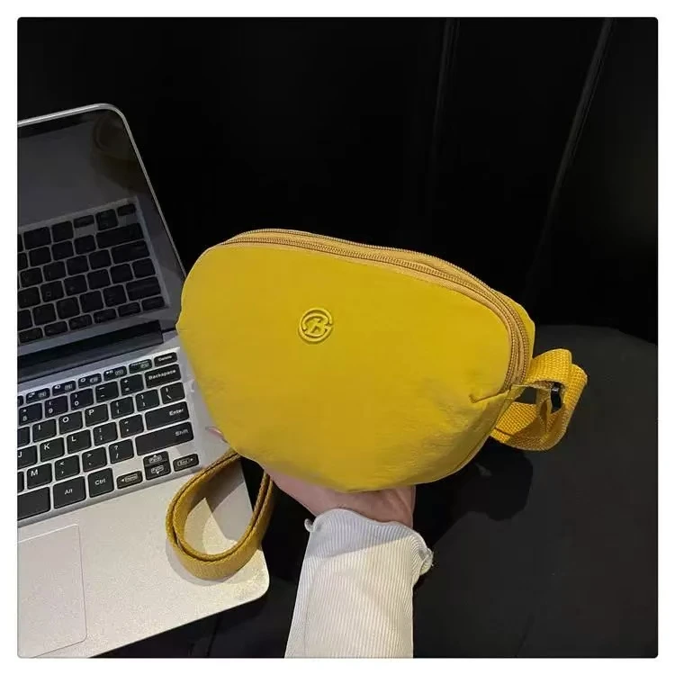 唯爱轻奢新款单肩斜跨可腰包胸包多用手机包8803