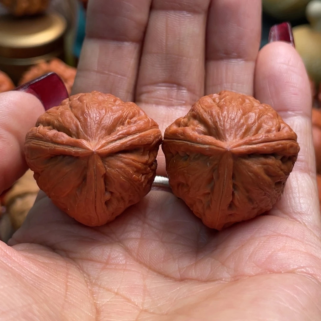 把件文玩核桃元宝三棱