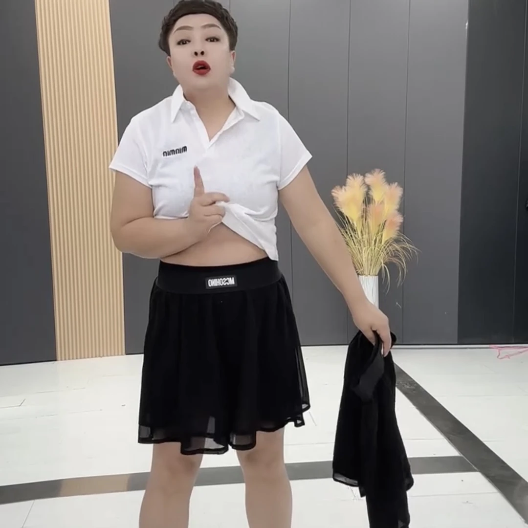 2195*大码时尚极简风透气夏季高腰短裤时尚防走光女士不规则裤裙