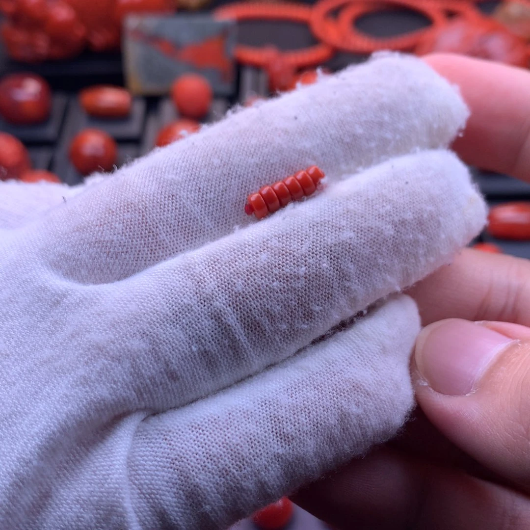 南红玛瑙未镶嵌川料原矿精工隔片4mm