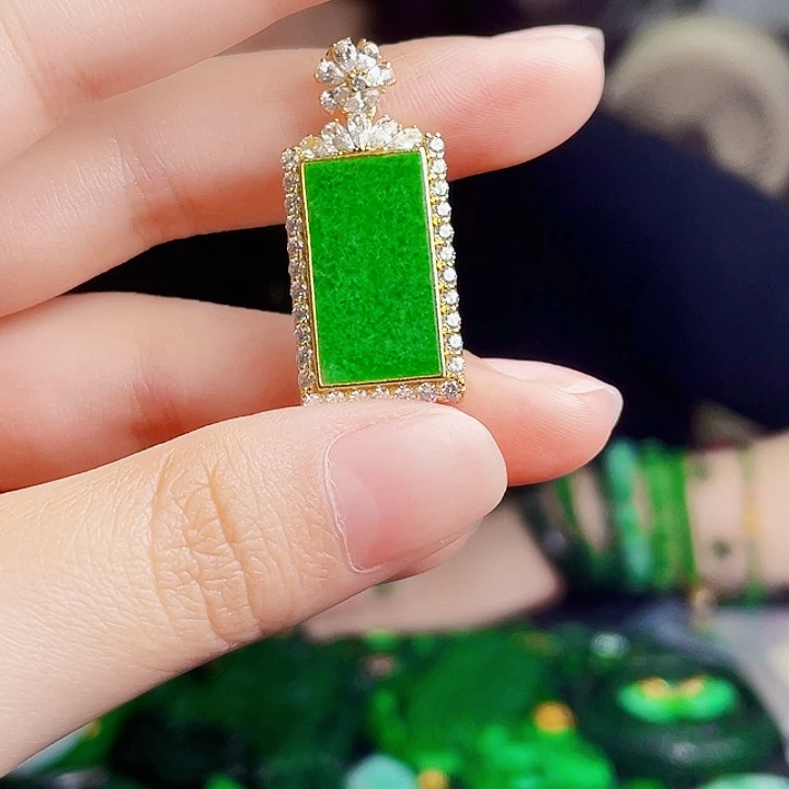 翡翠银S925镶嵌颈饰多样性