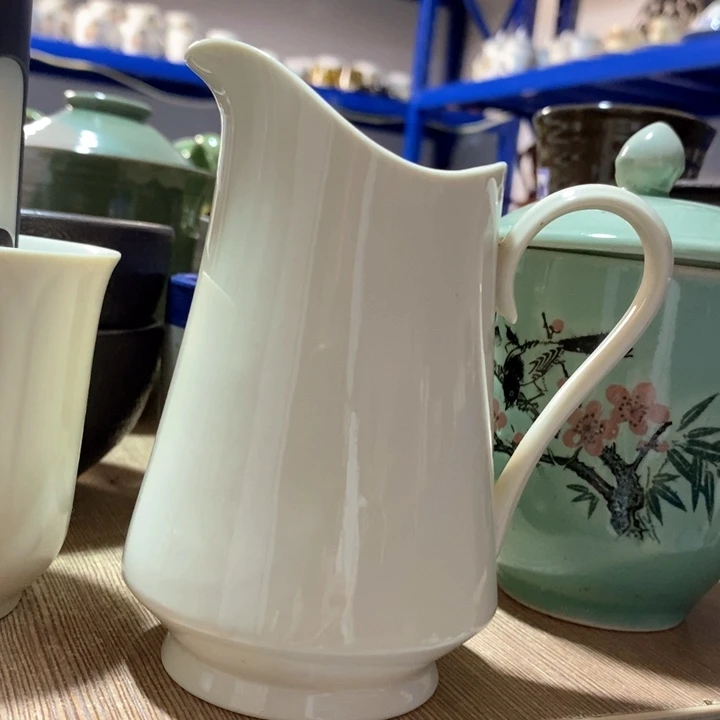 瓷片陶瓷品牙黄瓷奶缸